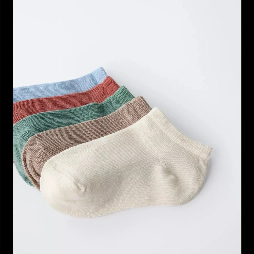 Zara kids, five pack of ankle socks, size 4-6